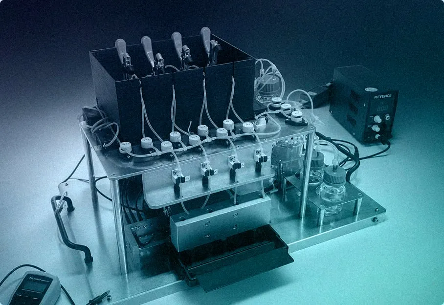 IMAT microfluidic instrument